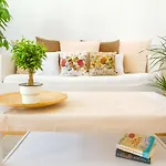 Appartement Bis 6 Personen - 5 Min Zur Elbe, Helle Geraeumige 2-raum-whg, Neustadt, Lage *