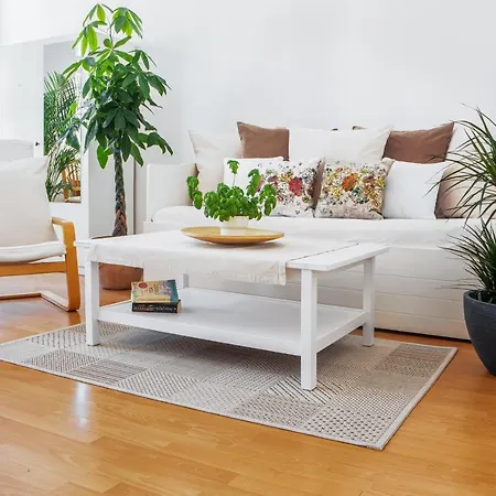 Bis 6 Personen - 5 Min Zur Elbe, Helle Geraeumige 2-raum-whg, Neustadt, Lage *