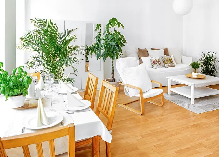 Bis 6 Personen - 5 Min Zur Elbe, Helle Geraeumige 2-raum-whg, Neustadt, Lage Lägenhet