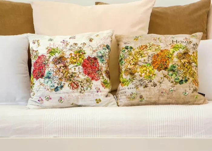 Lägenhet Bis 6 Personen - 5 Min Zur Elbe, Helle Geraeumige 2-raum-whg, Neustadt, Lage