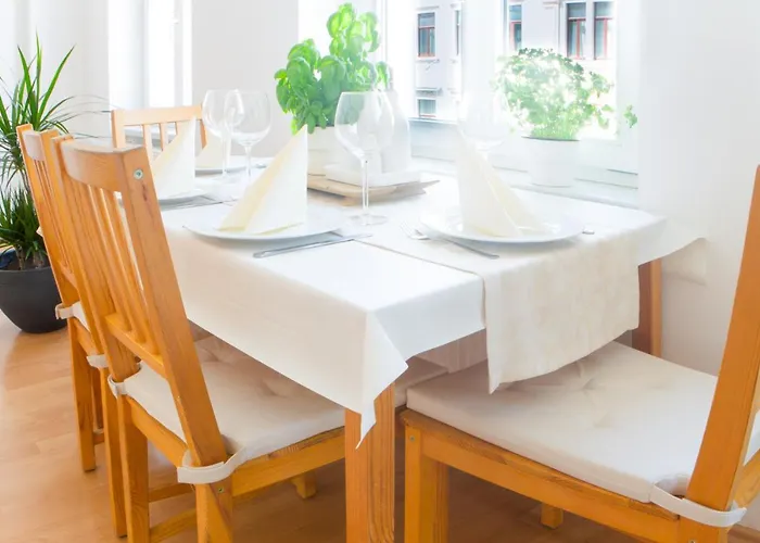 Lägenhet Bis 6 Personen - 5 Min Zur Elbe, Helle Geraeumige 2-raum-whg, Neustadt, Lage