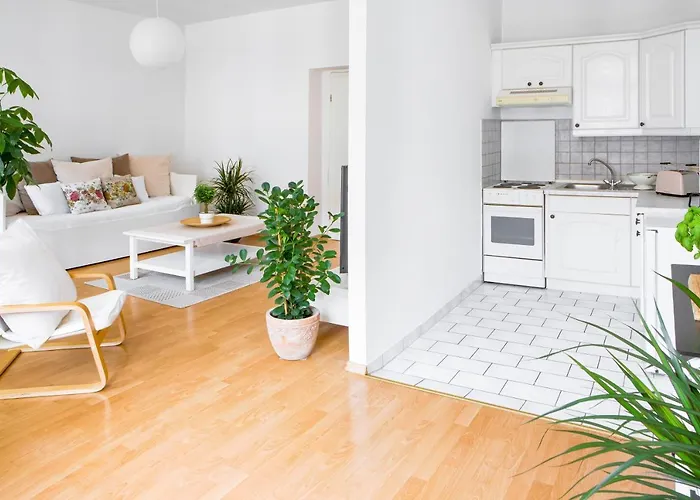 Bis 6 Personen - 5 Min Zur Elbe, Helle Geraeumige 2-raum-whg, Neustadt, Lage Appartement Dresden