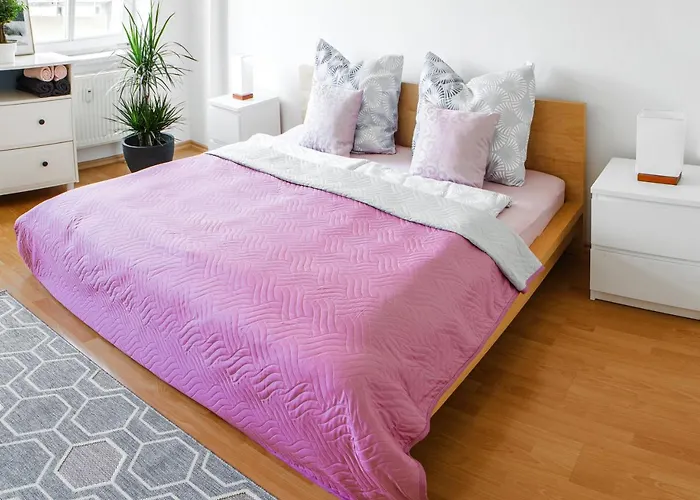 Appartement Bis 6 Personen - 5 Min Zur Elbe, Helle Geraeumige 2-raum-whg, Neustadt, Lage