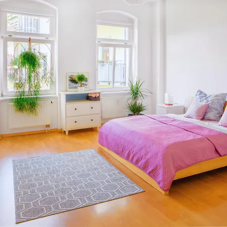 Apartmán 5 Min Zur Elbe, Helle Geraeumige 2-raum-whg, Neustadt, Lage Drážďany